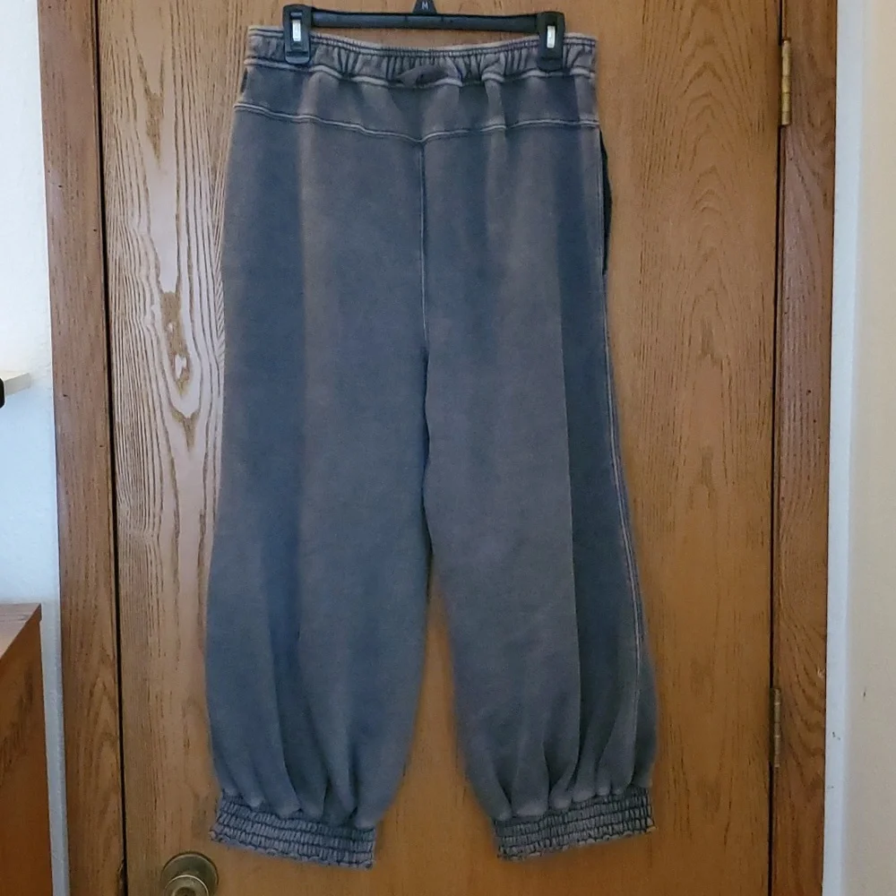 Free people sweats. S - Picture 2 of 4